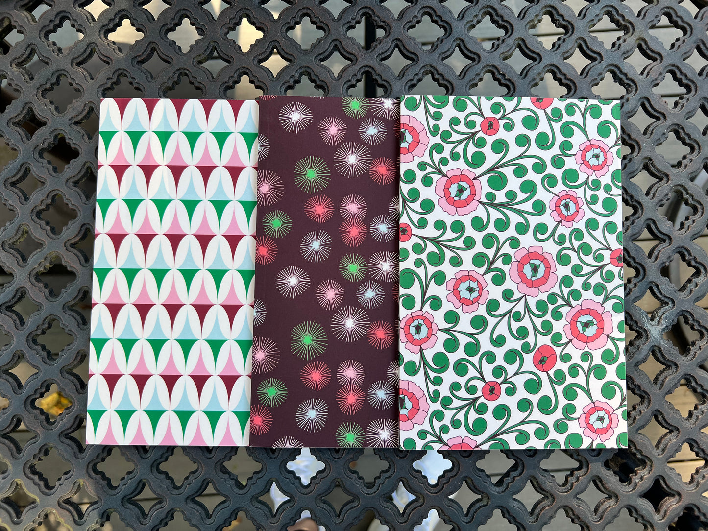 Red Bursts Notebook – 5.5″ × 8.5″ Softcover – 64 Lined Cream Pages